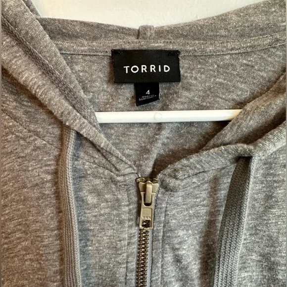 SOLD- Torrid Womens  Zip Up Hoodie Size 4 Plus Size Solid Grey Design Hood Full - Picture 2 of 6